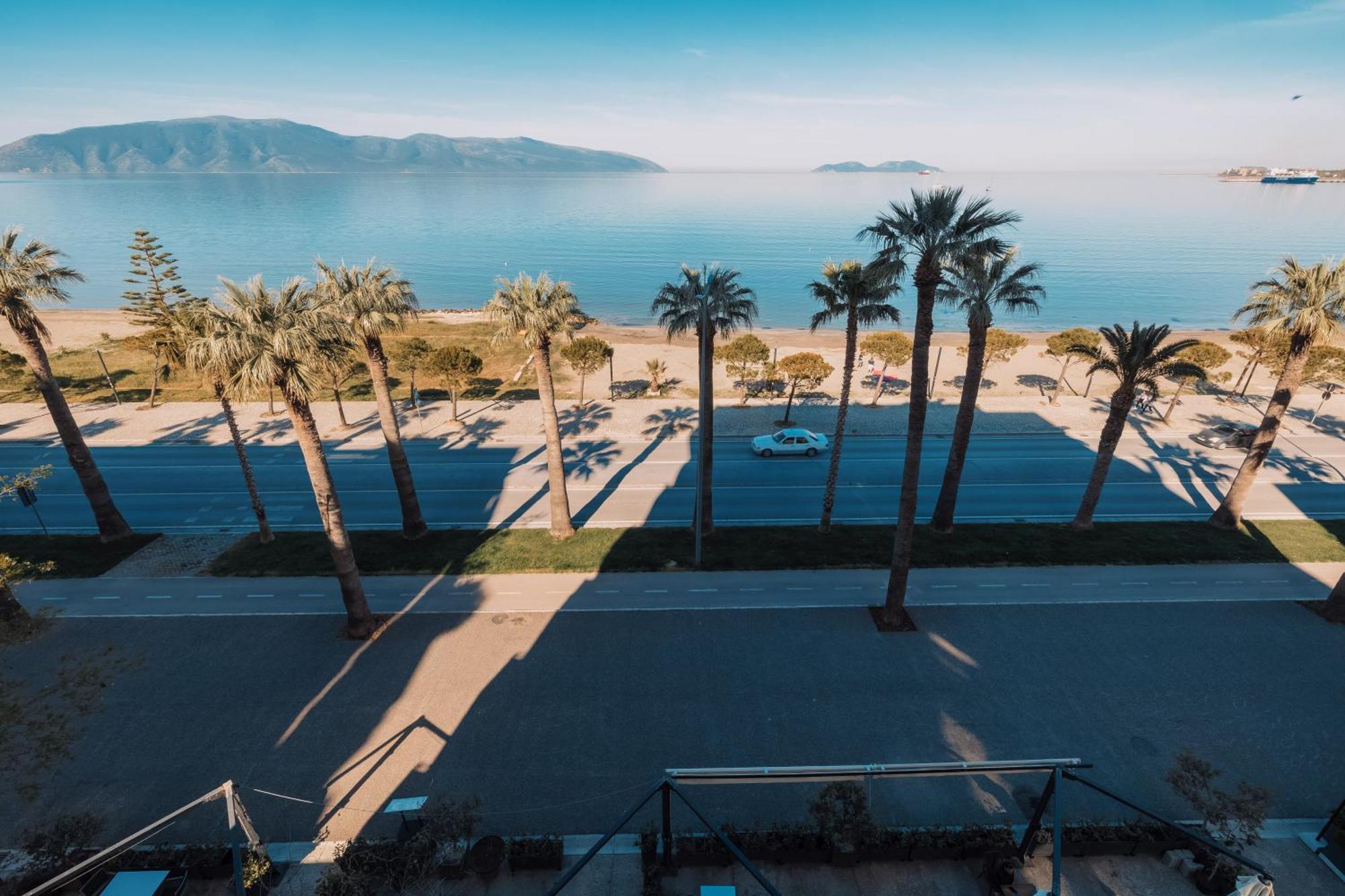 Duka Hotel Vlorë Екстериор снимка