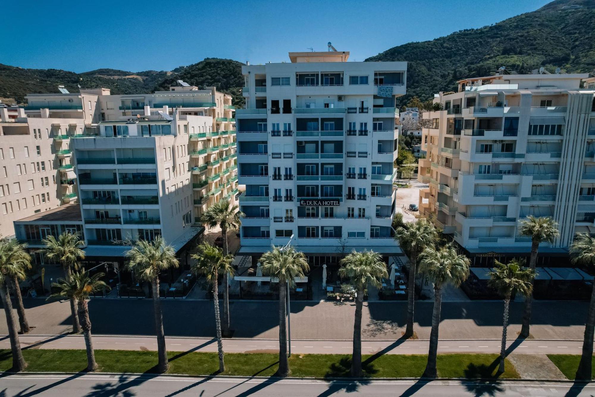 Duka Hotel Vlorë Екстериор снимка