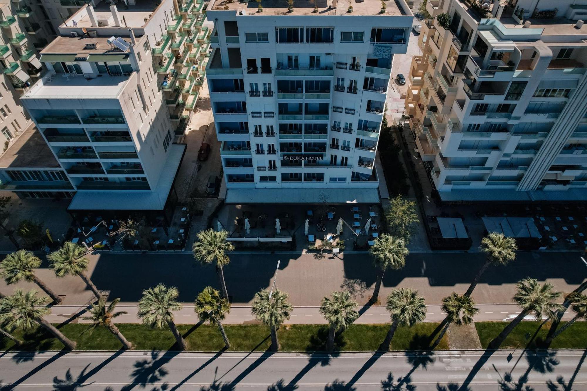 Duka Hotel Vlorë Екстериор снимка